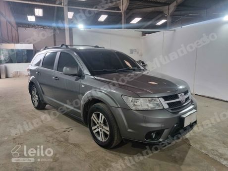 Fiat Freemont em leilao em São José dos Pinhais/PR