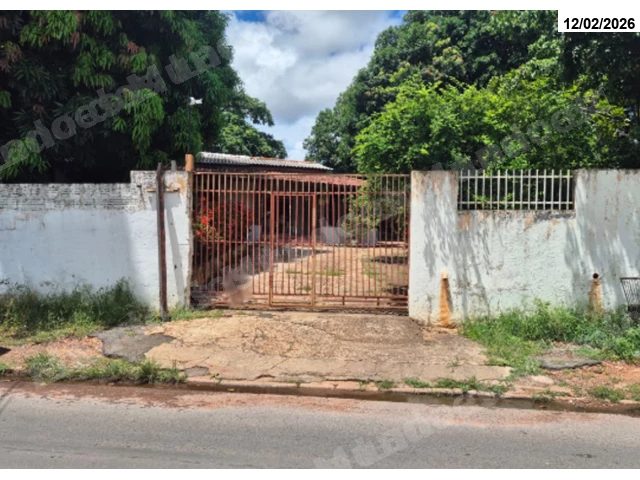 Casa de 2541 m2 em leilao em Várzea Grande/MT