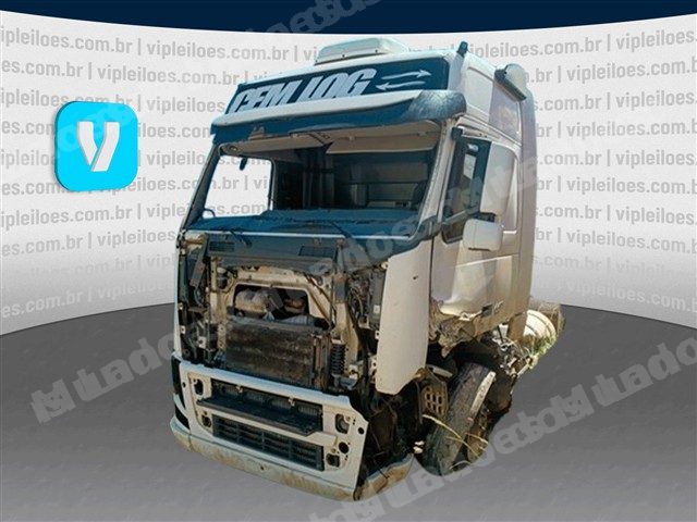 Volvo 2011 em leilão em Brasil