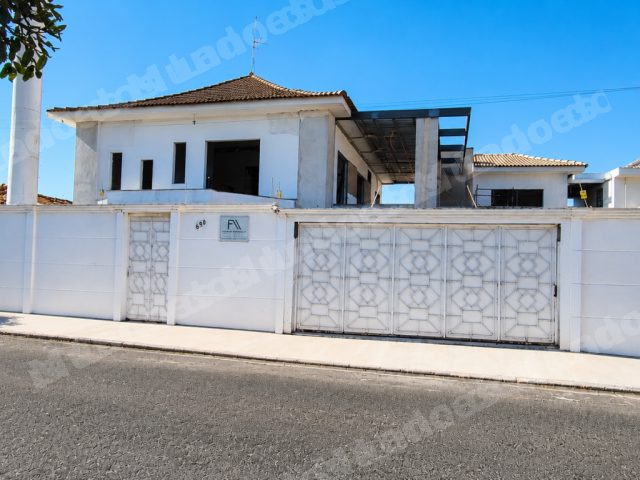 Casa de 365 m2 em leilão em Catanduva/SP