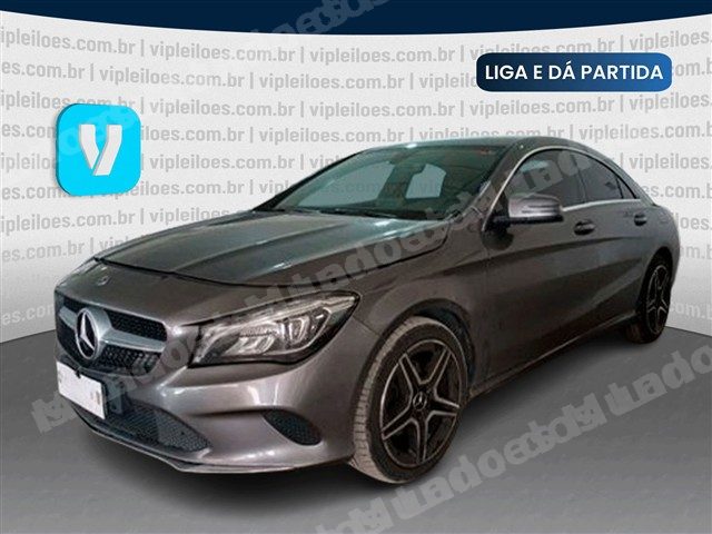 Mercedes 2017 em leilao em Brasil