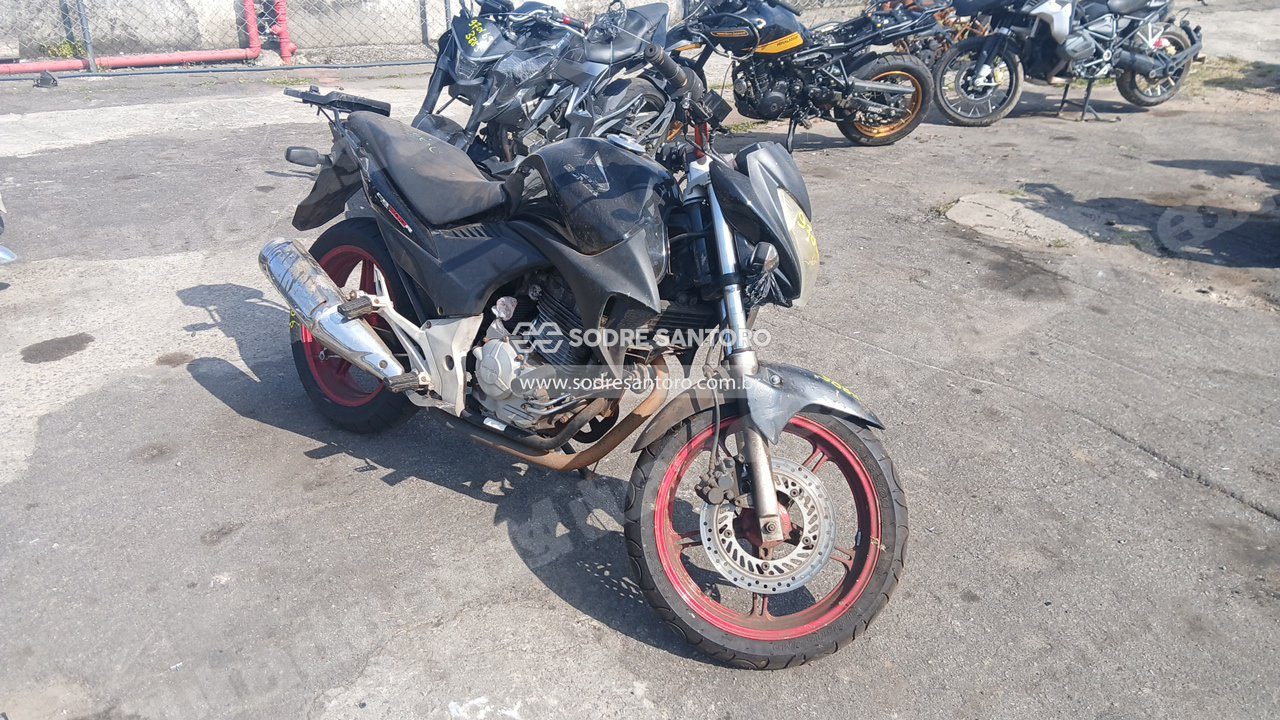 Honda em leilao em Brasil