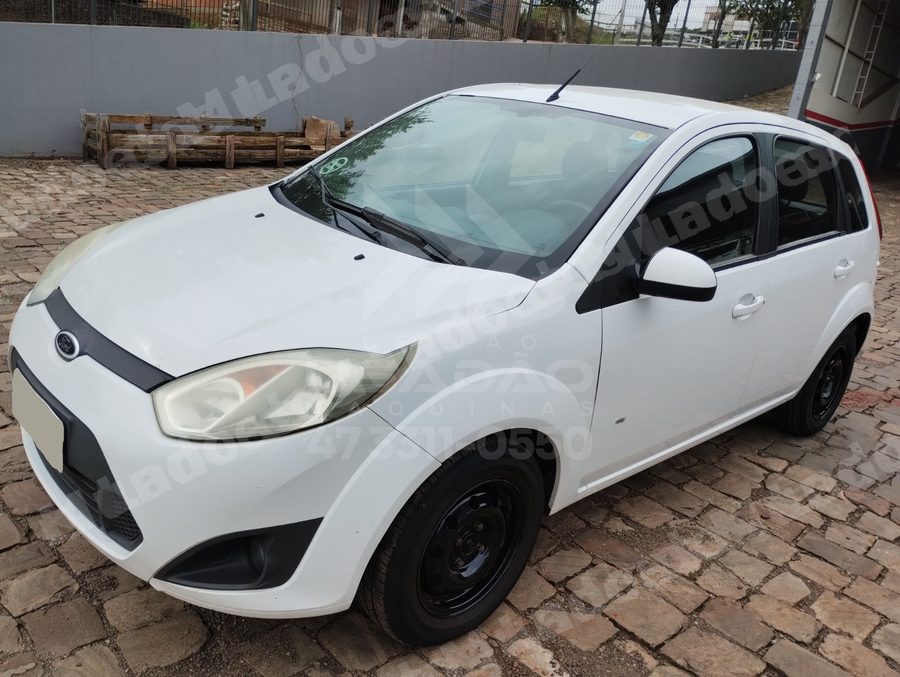 Ford Fiesta 2013 em leilão em Candelária/RS