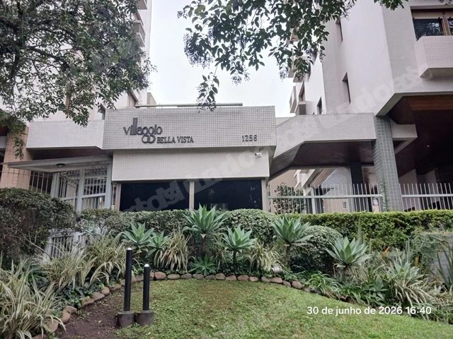 Apartamento de 322 m2 em leilão em Porto Alegre/RS
