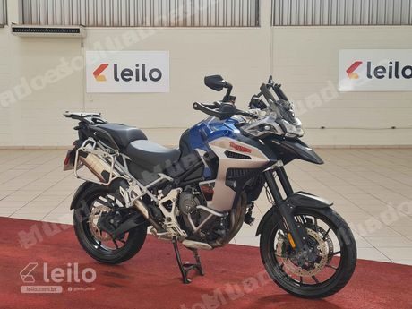 Triumph Tiger em leilão em Taguatinga/DF