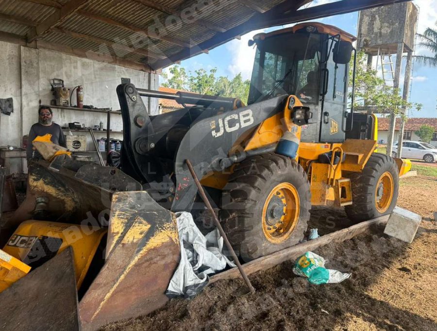 Máquina agrícola 2022 em leilão em Benevides/PA
