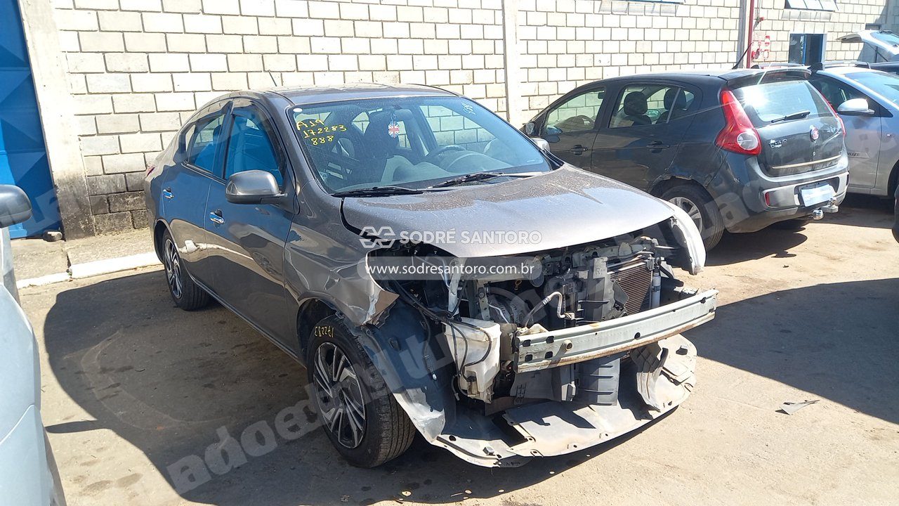 Nissan Versa 16Sv Flex 2014 em leilao em Monte Mor/SP