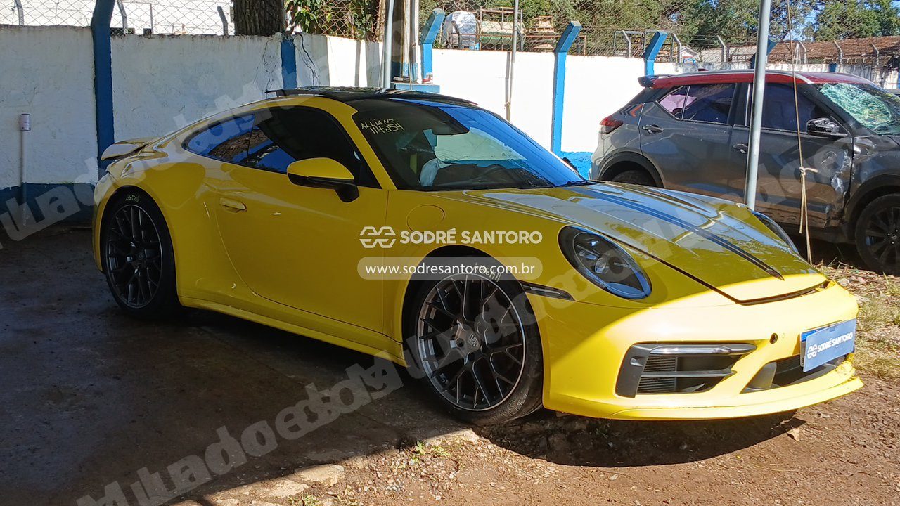 Porsche em leilao em São José dos Pinhais/PR