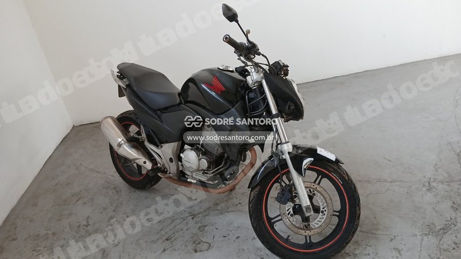 Honda Cb 300R 2011 em leilão em Caçapava/SP