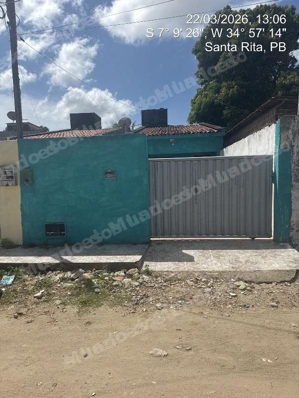 Casa em leilao em A/PB