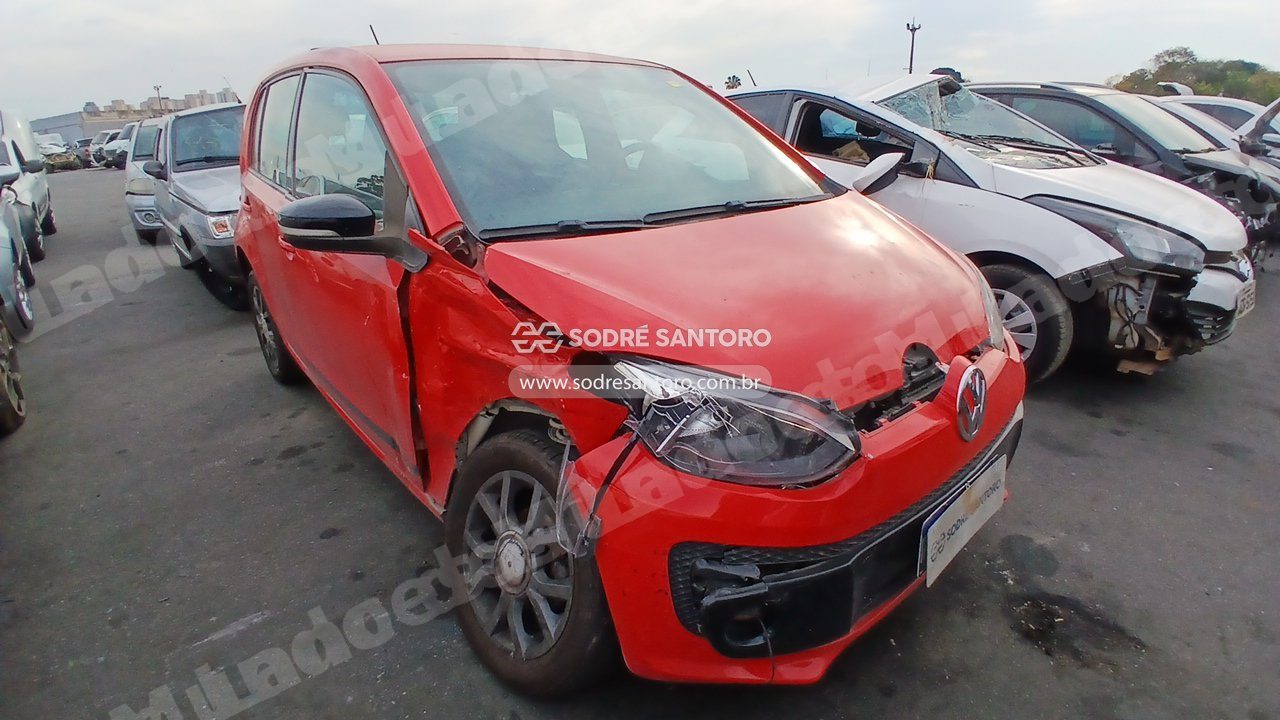 Volkswagen Up Run Mcv 2017 em leilao em Brasil