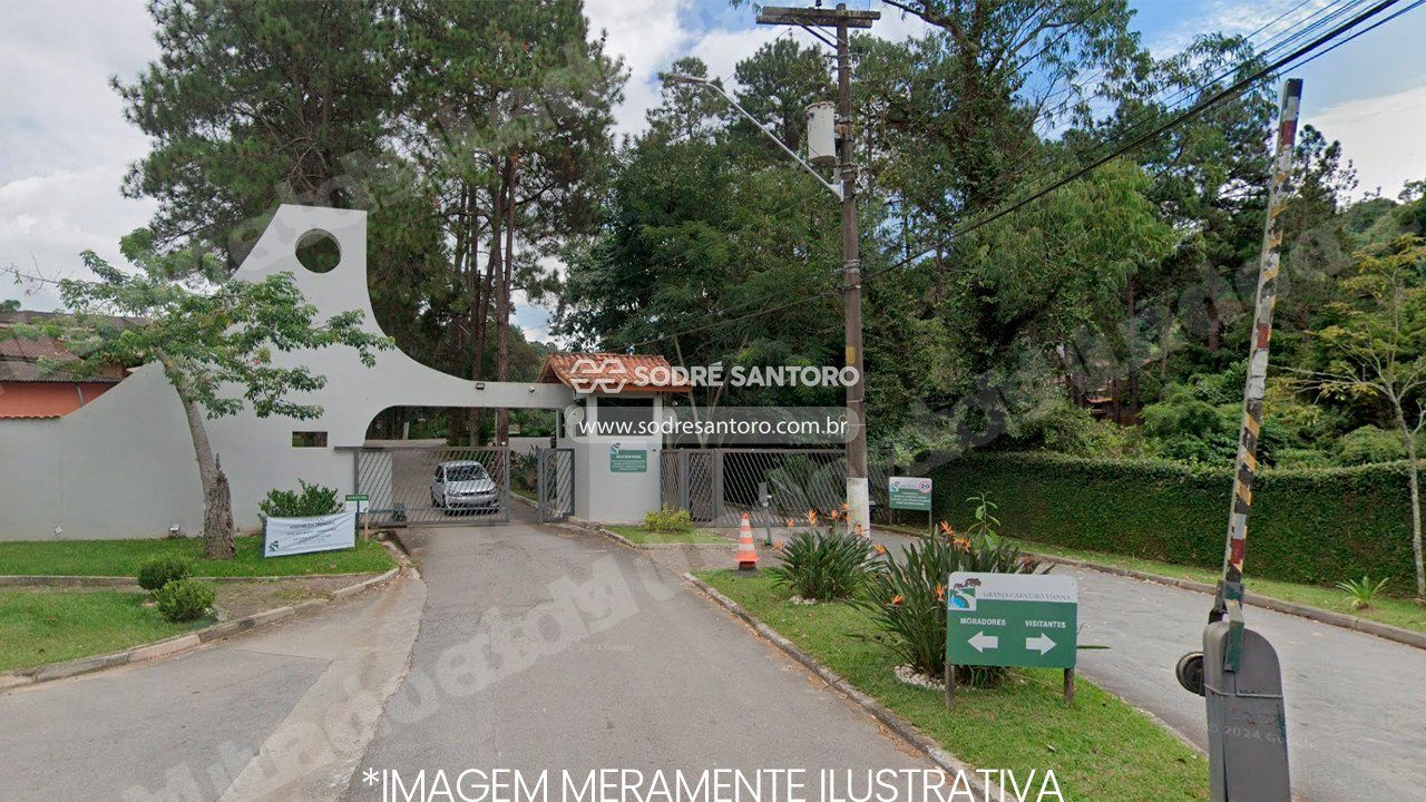 Terreno de 719 m2 em leilao em Cotia/SP