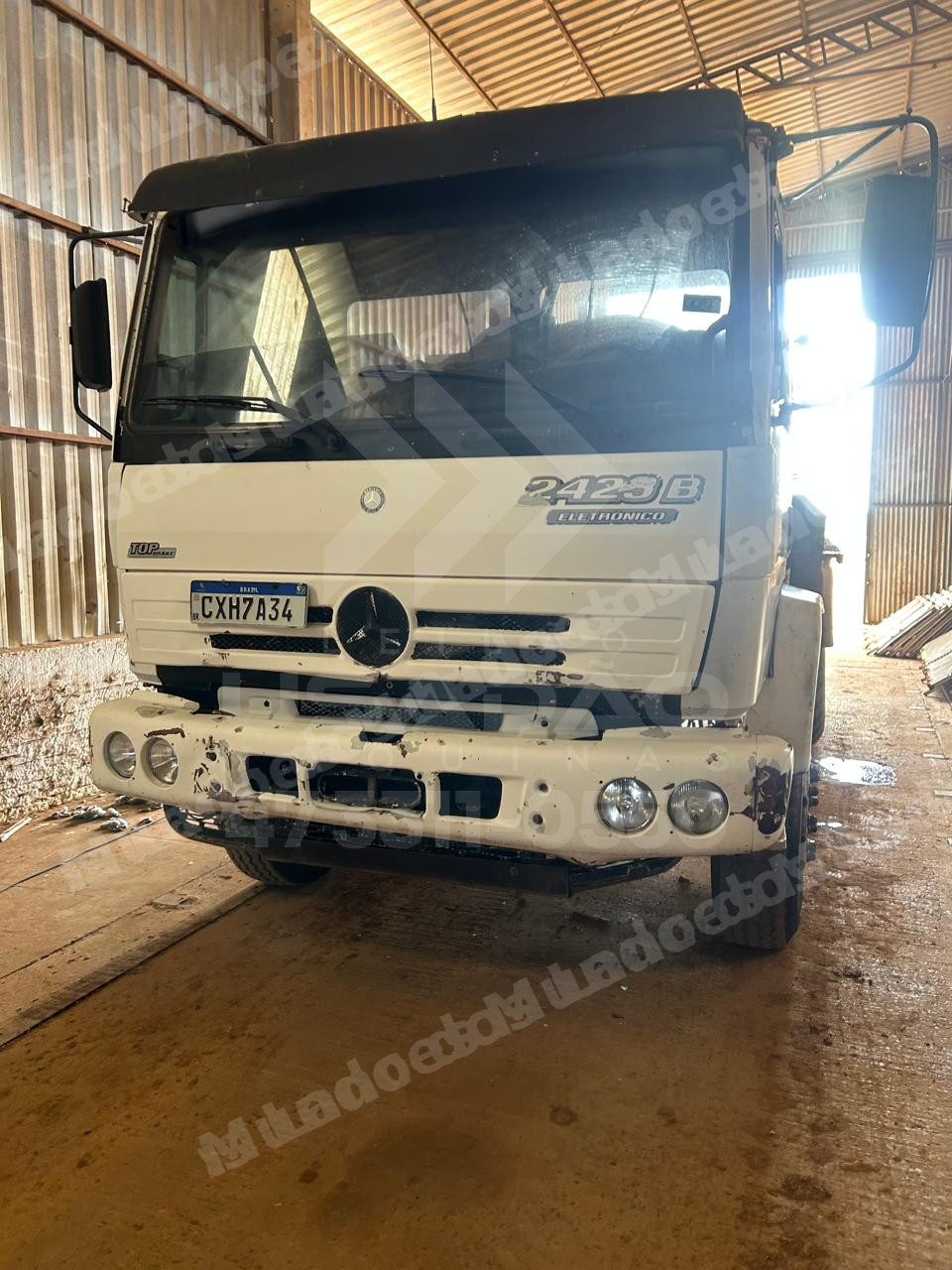 Mercedes em leilao em Jangada/MT