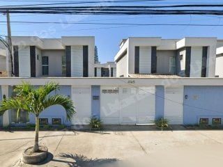 Casa de 66 m2 em leilao em Rio das Ostras/RJ