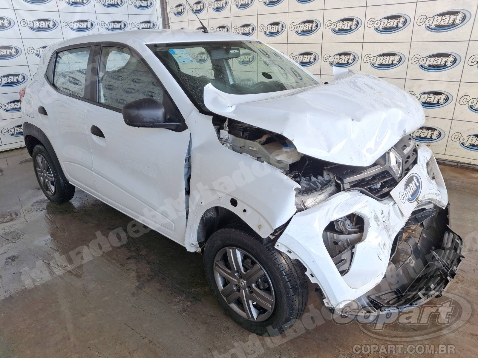 Lote em leilao em Candeias/BA