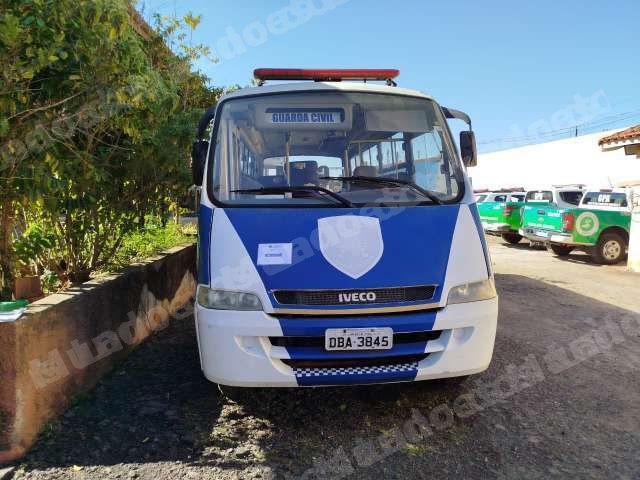 Iveco 2004 em leilao em Brasil