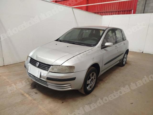 Fiat 2005 em leilao em Brasil - Lote 2
