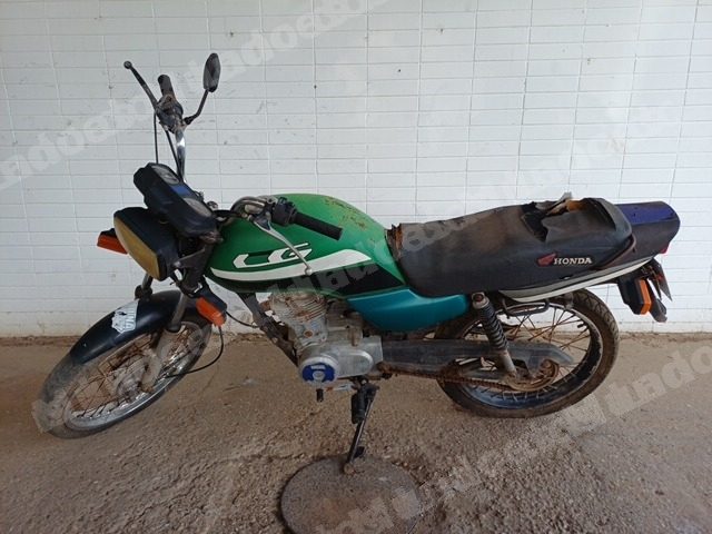 Honda 2000 em leilão em Brasil