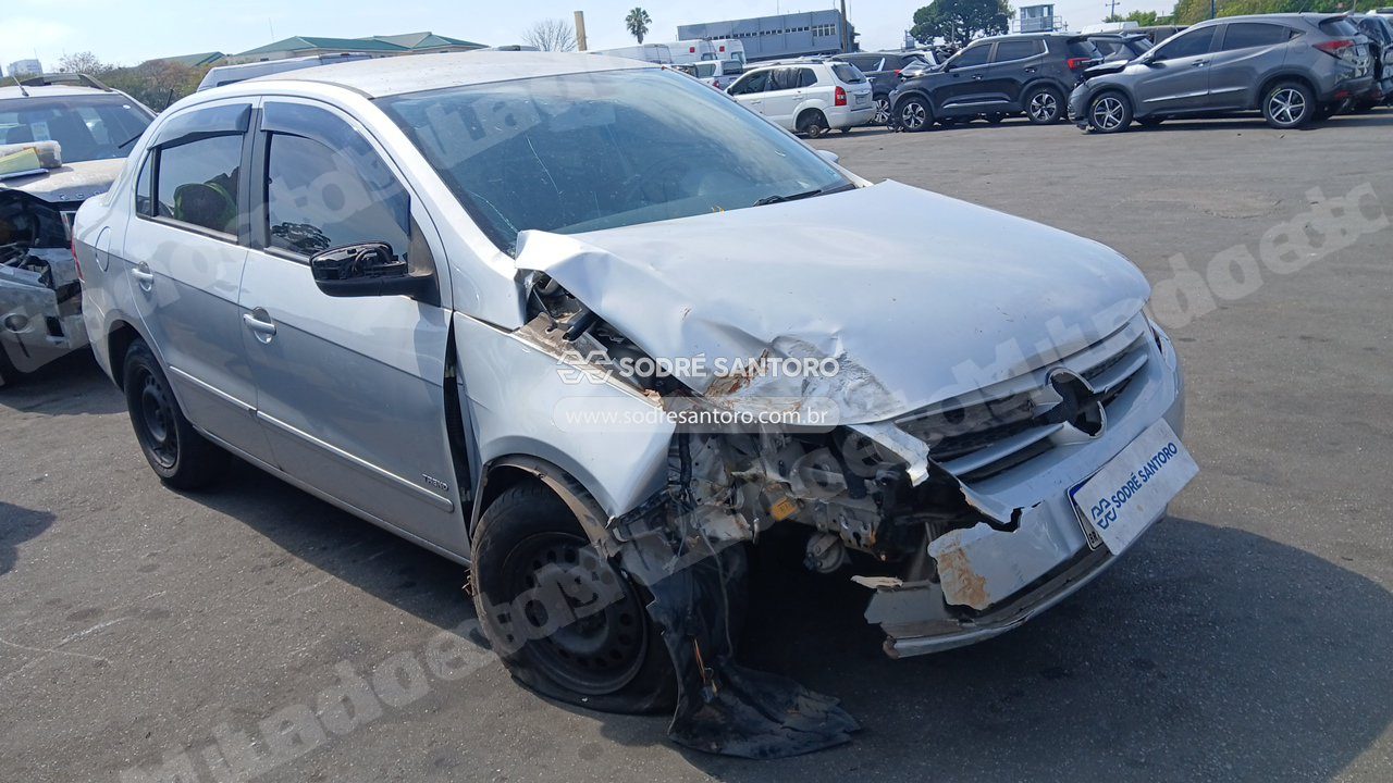 Volkswagen Voyage 1.0 2011 em leilao em Brasil