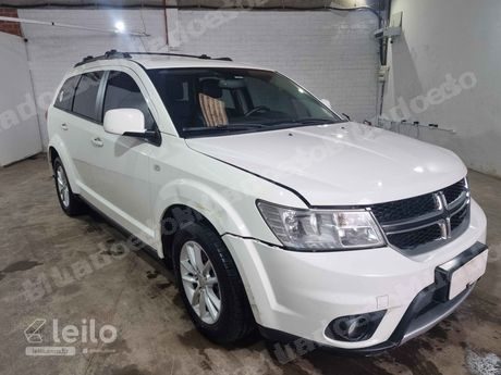 Dodge Journey em leilão em São José dos Pinhais/PR