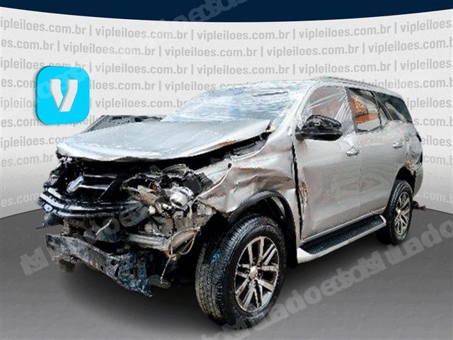 Toyota em leilao em Brasil
