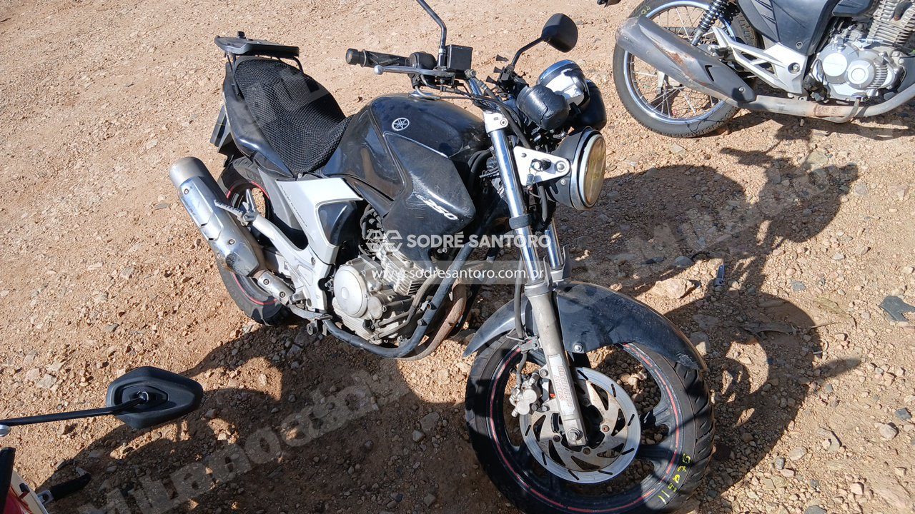 Yamaha Fazer Ys250 2006 em leilão em São José dos Pinhais/PR