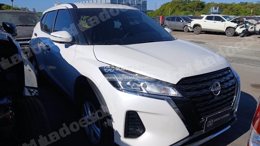 Nissan Kicks Play Active 2025 em leilão em Guarulhos/SP