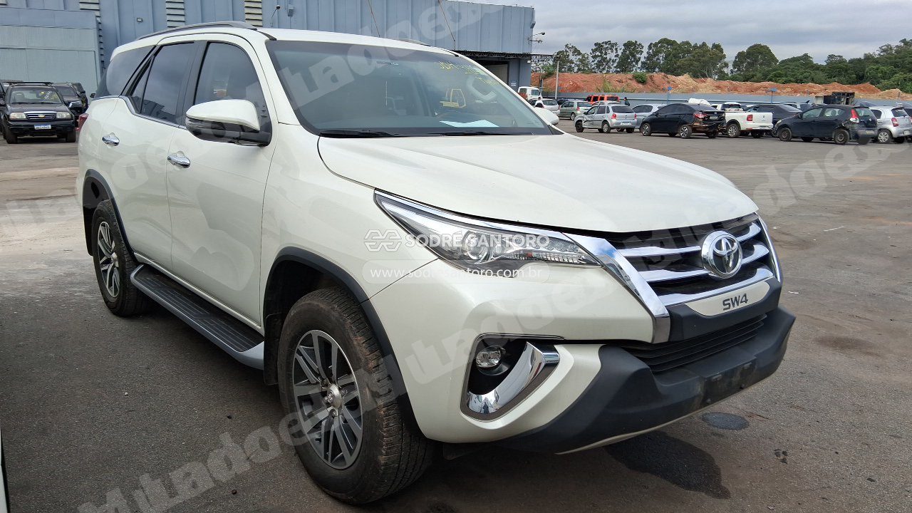 Toyota Hilux 2019 em leilao em Brasil - Lote 2