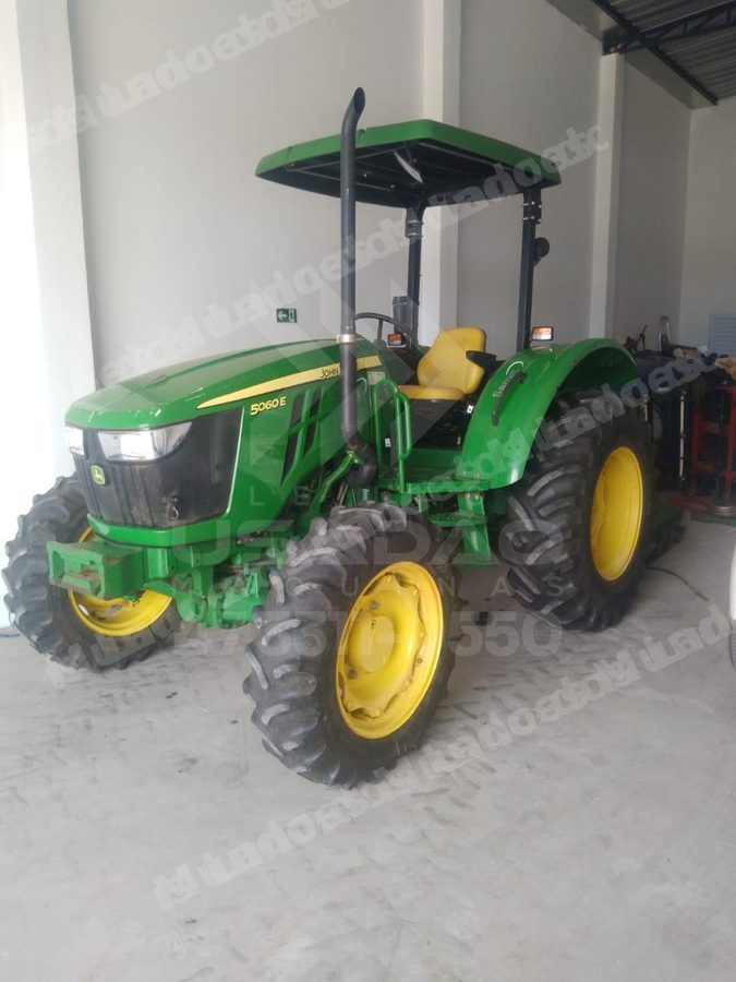 Máquina agrícola 2019 em leilão em Salto/SP