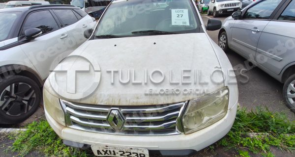 Renault em leilão em Campo Largo/PR - Lote 2