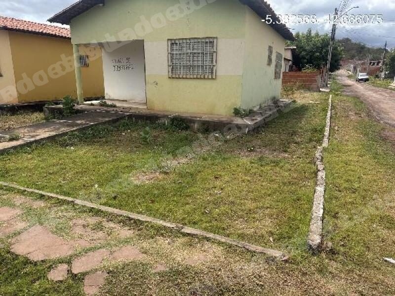 Casa em leilao em Demerval Lobao/PI