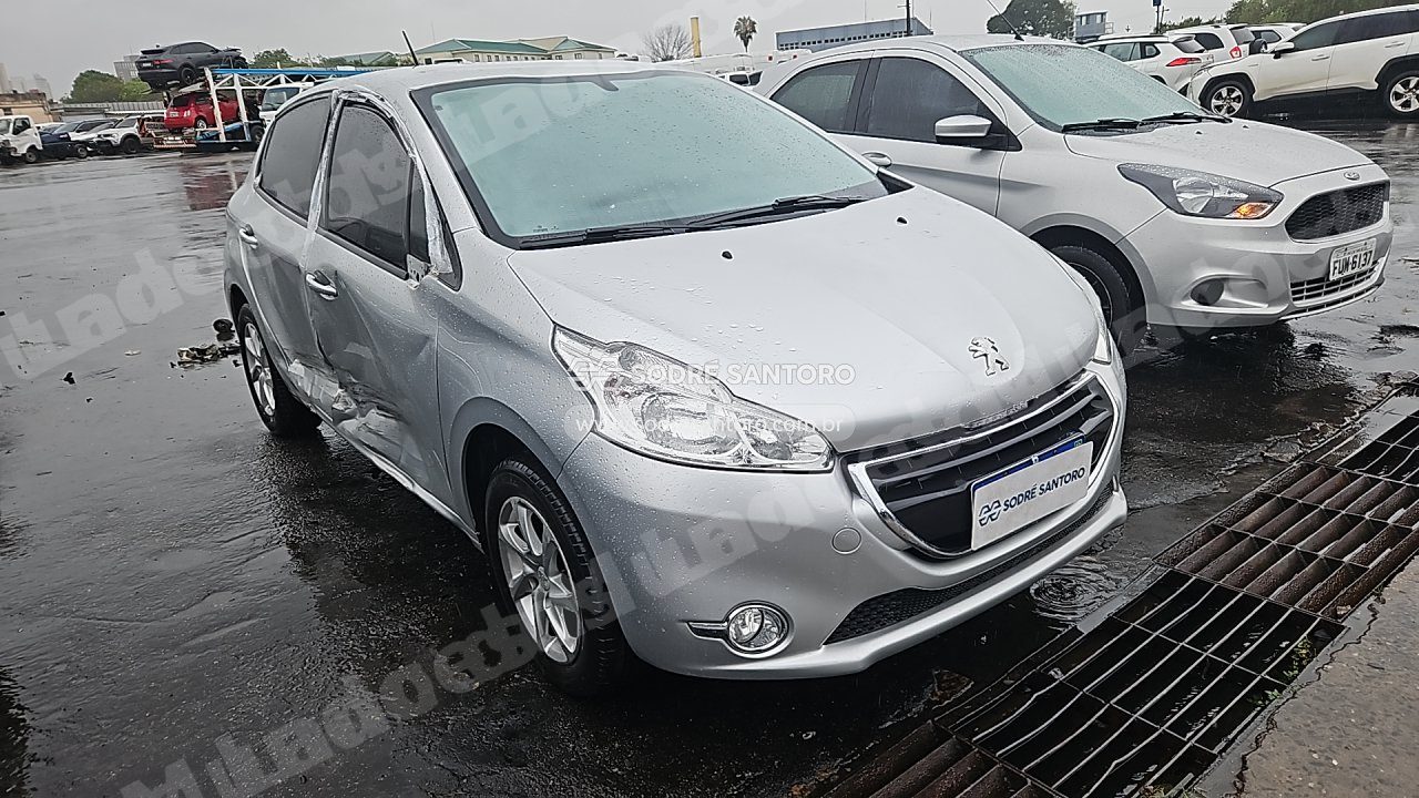 Peugeot 208 Active Pack 2015 em leilão em Brasil