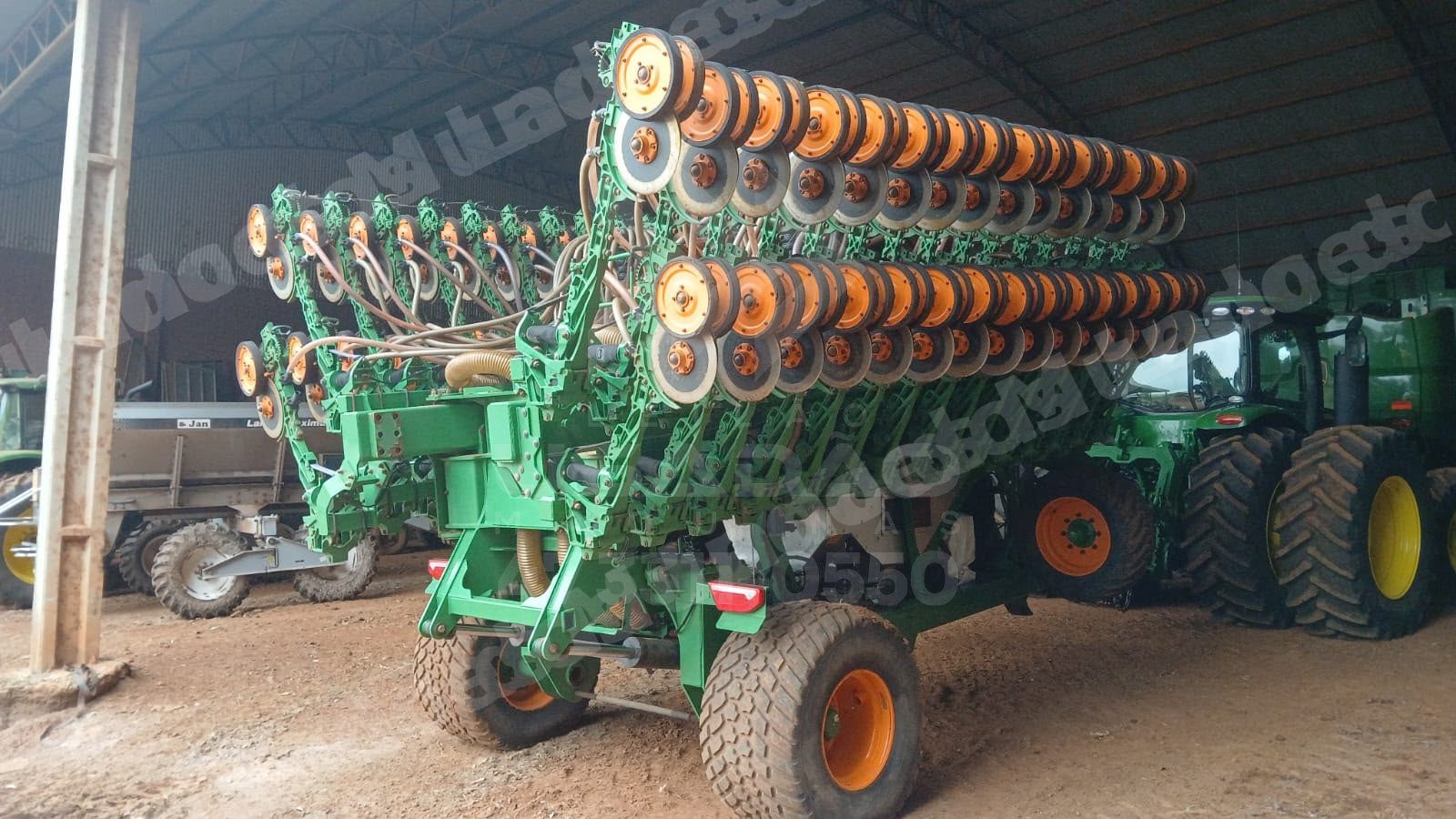 Máquina agrícola 2019 em leilão em Santa Rosa/RS