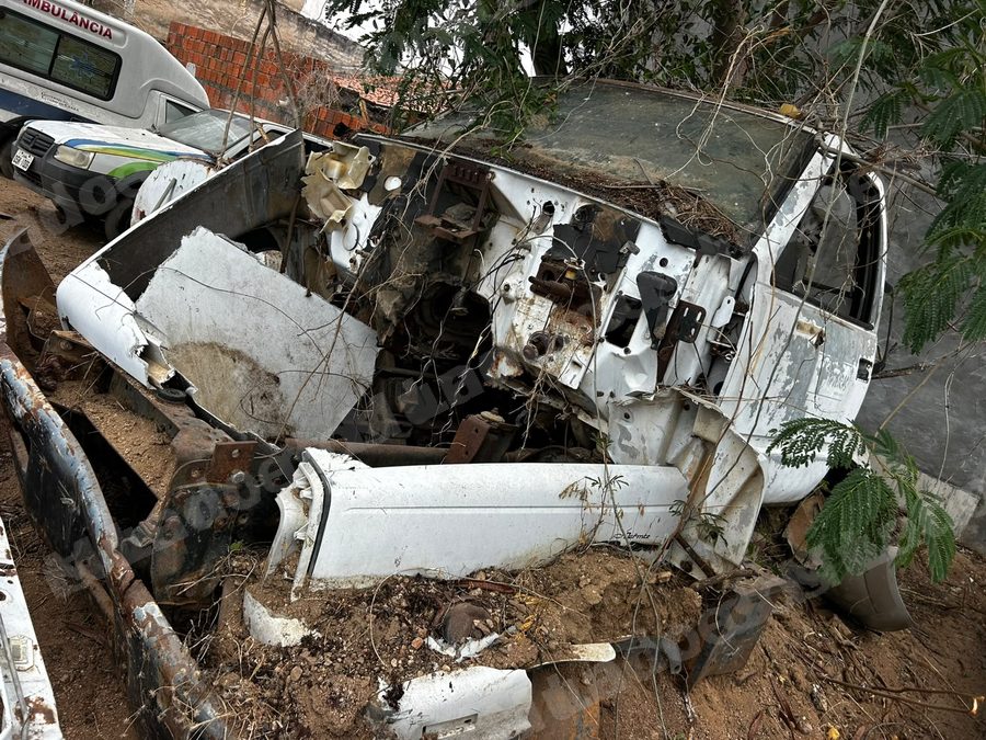 Carro 1998 em leilão em Brasil - Lote 1