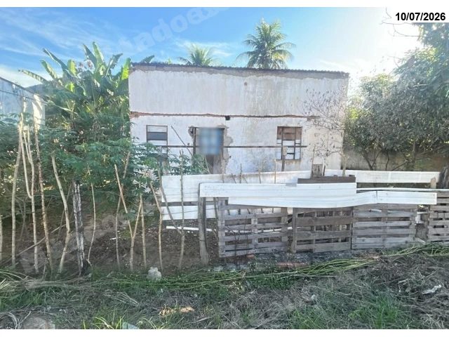 Casa de 1800 m2 em leilão em Tanguá/RJ