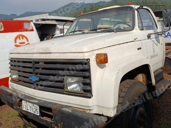 Chevrolet 12000 em leilao em Brasil