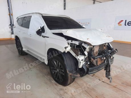 Mitsubishi Pajero em leilão em Benevides/PA