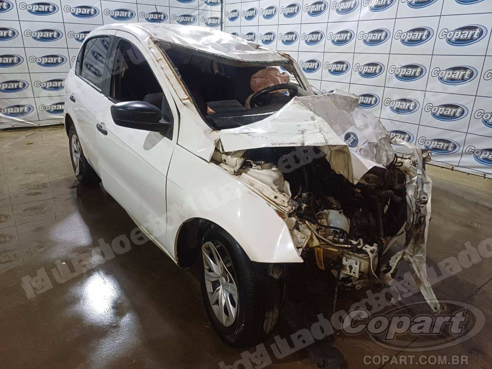 Lote em leilao em Candeias/BA