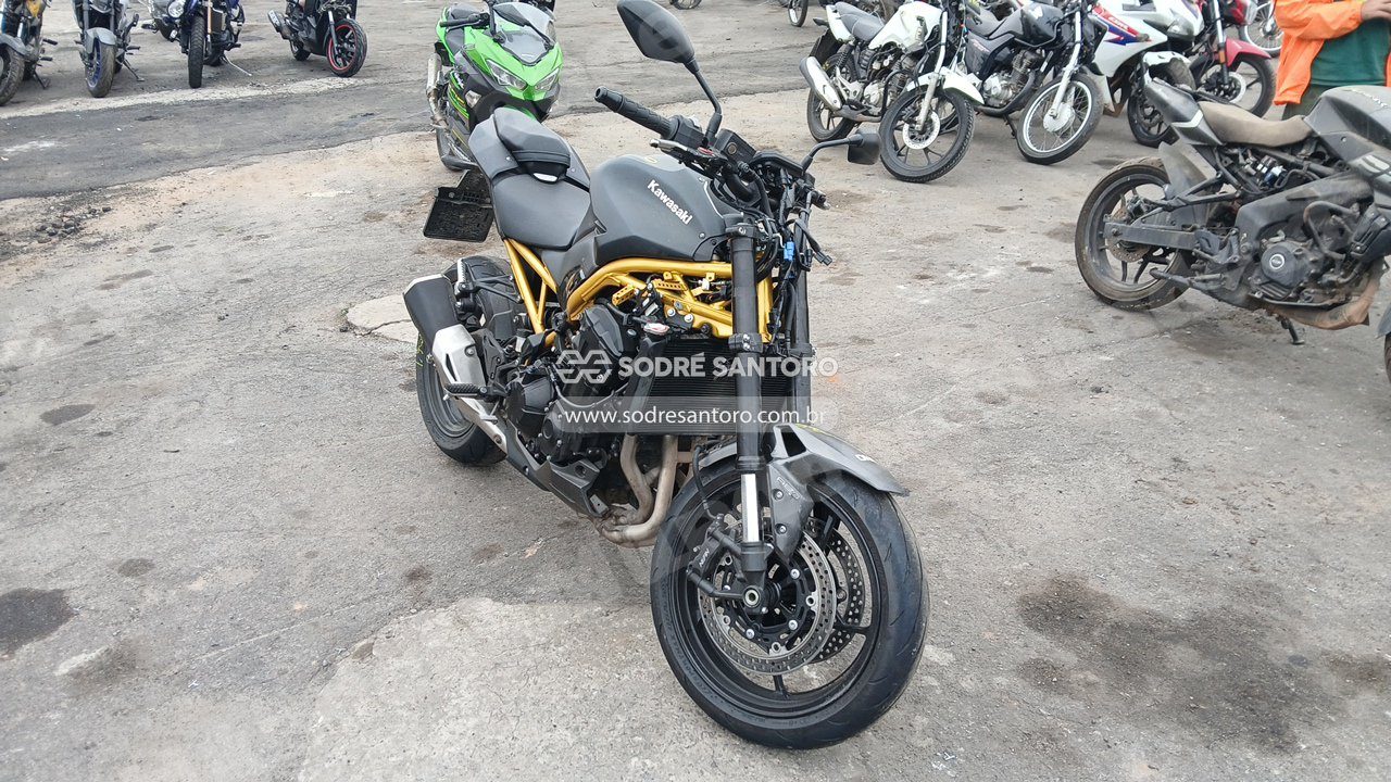 Kawasaki Z900 2026 em leilao em Brasil