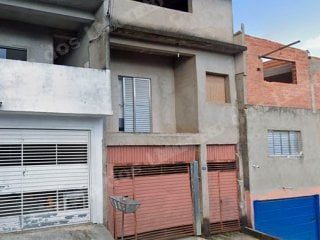 Casa de 211 m2 em leilão em Guarulhos/SP