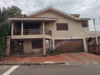 Casa de 275 m2 em leilão em Santa Rosa/RS