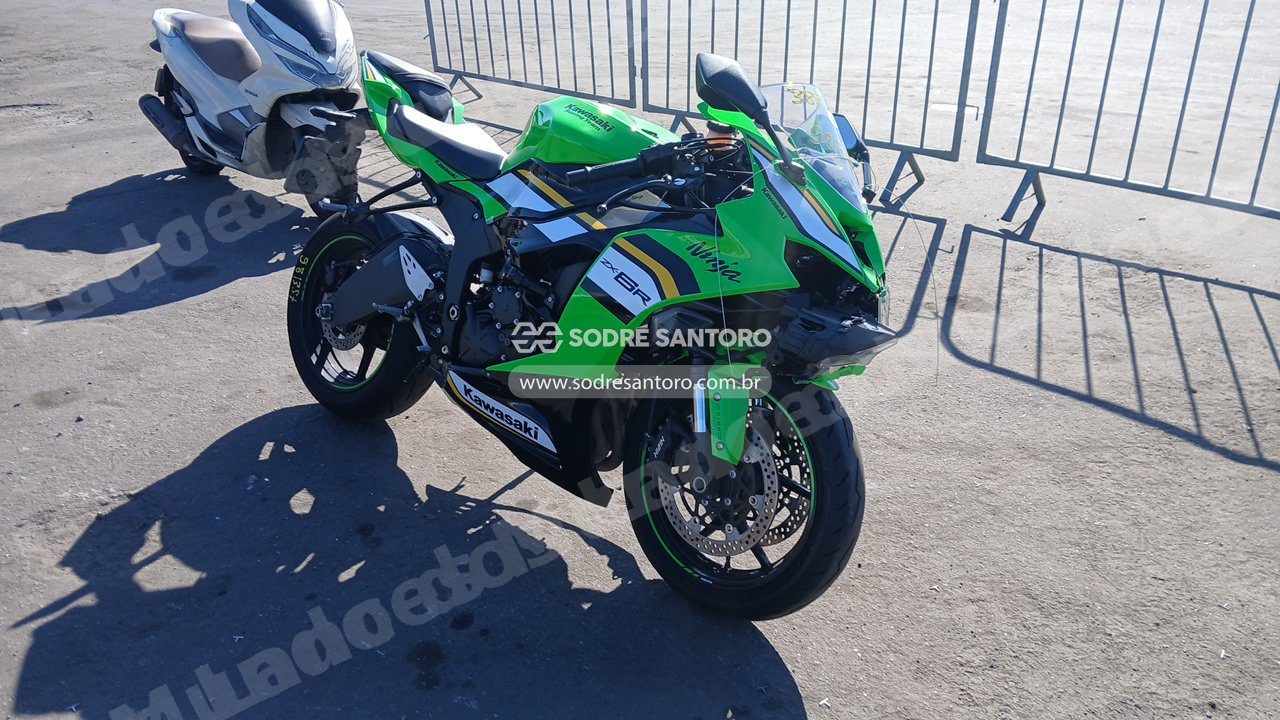 Kawasaki Ninja Zx-6R 2025 em leilao em Brasil