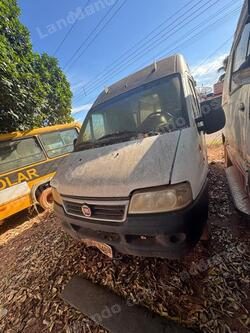 Fiat em leilao em Brasil
