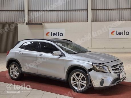 Mercedes Gla em leilao em Taguatinga/DF