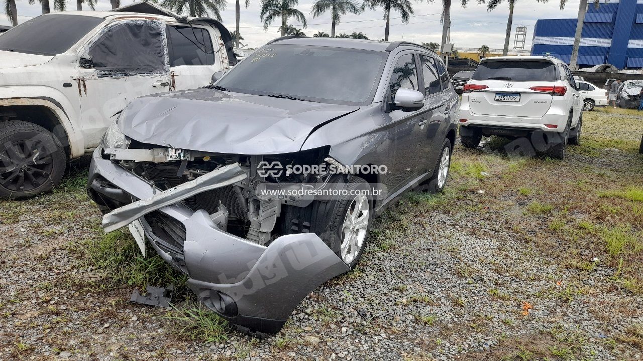 Mitsubishi Outlander 2.0 2014 em leilão em Monte Mor/SP