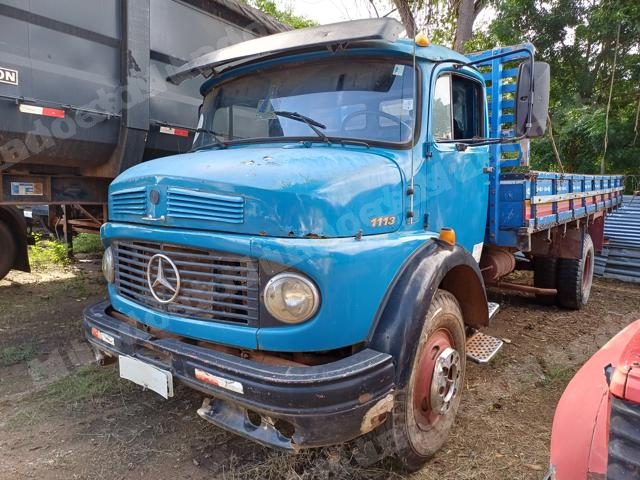 Mercedes em leilao em Brasil