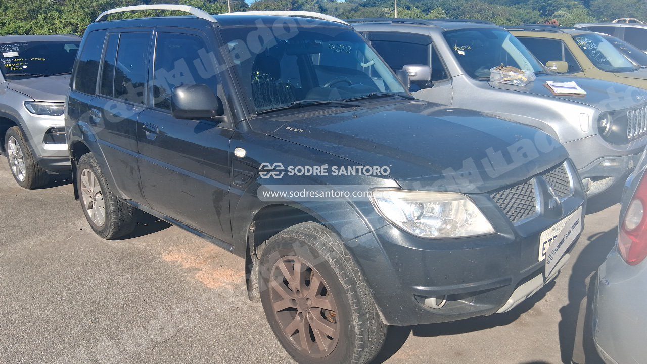 Mitsubishi Pajero Tr4 Flex Hp 2010 em leilao em Brasil
