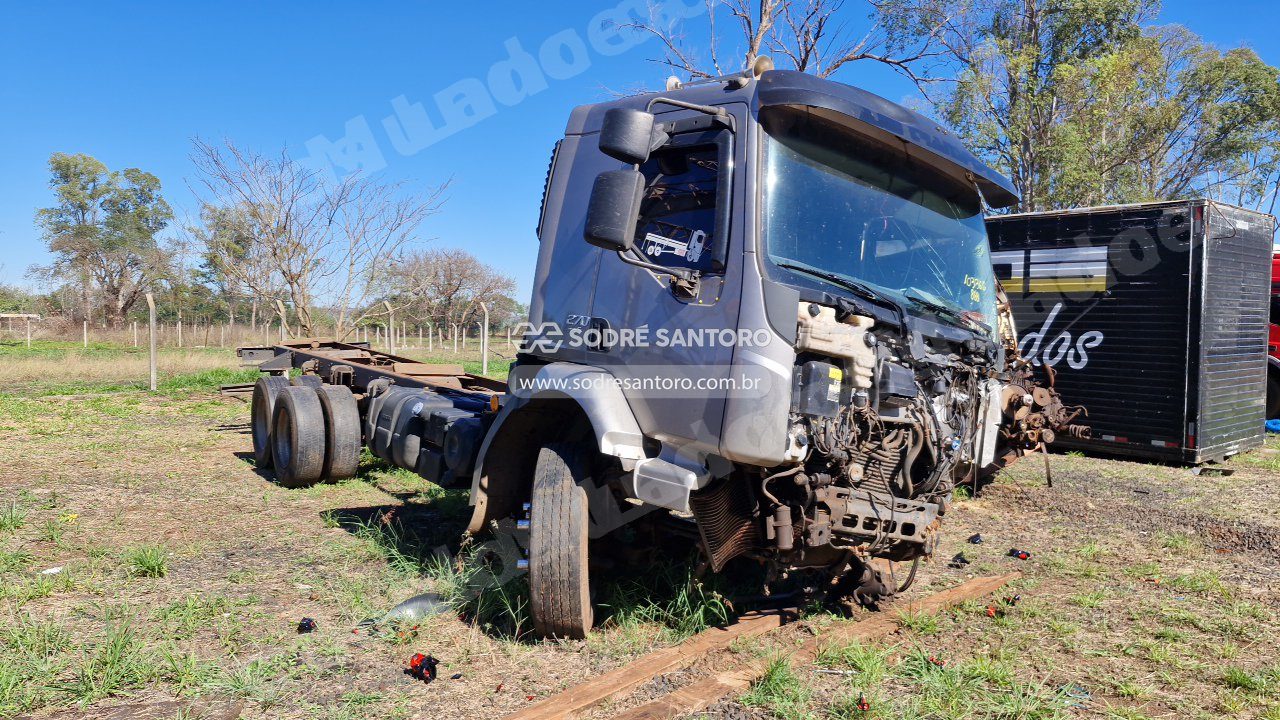 Volvo em leilao em Sertãozinho/SP