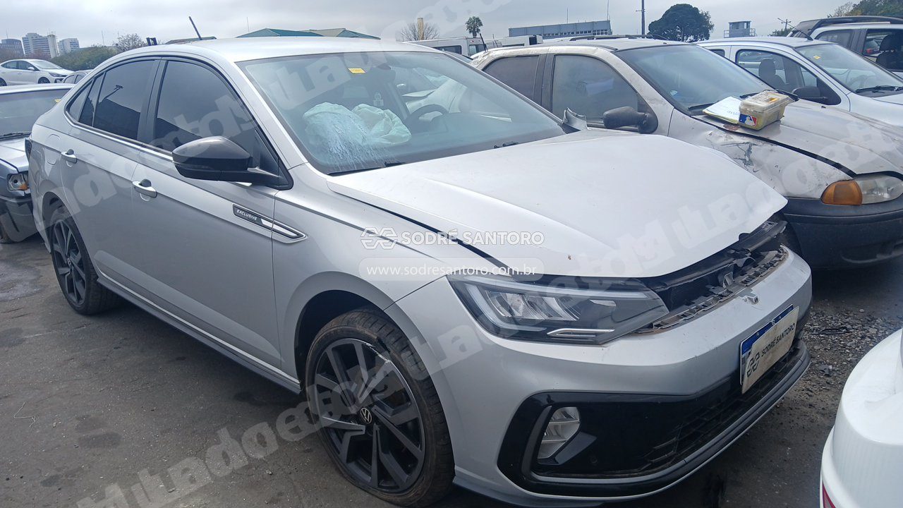 Volkswagen Virtus Exclusive 2023 em leilao em Brasil