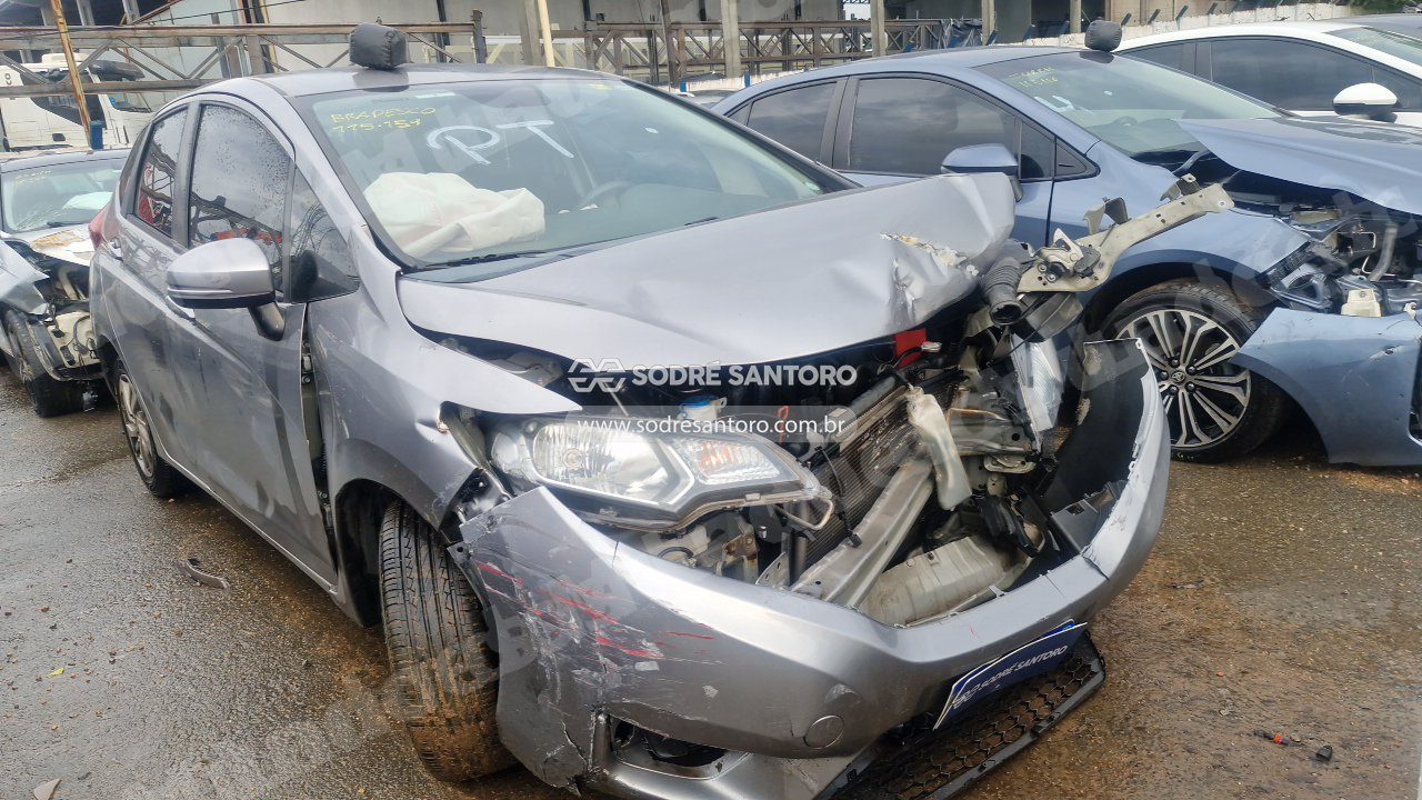 Honda Fit Lx Cvt 2015 em leilao em São José dos Pinhais/PR